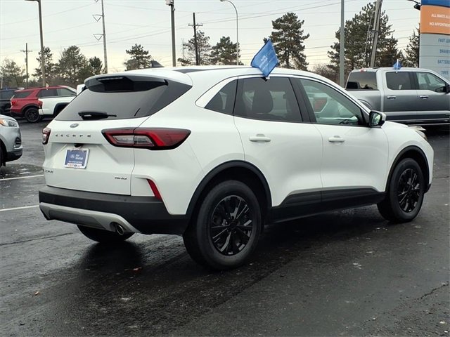 Certified 2023 Ford Escape Active w/ Tech Pack #2 image 4