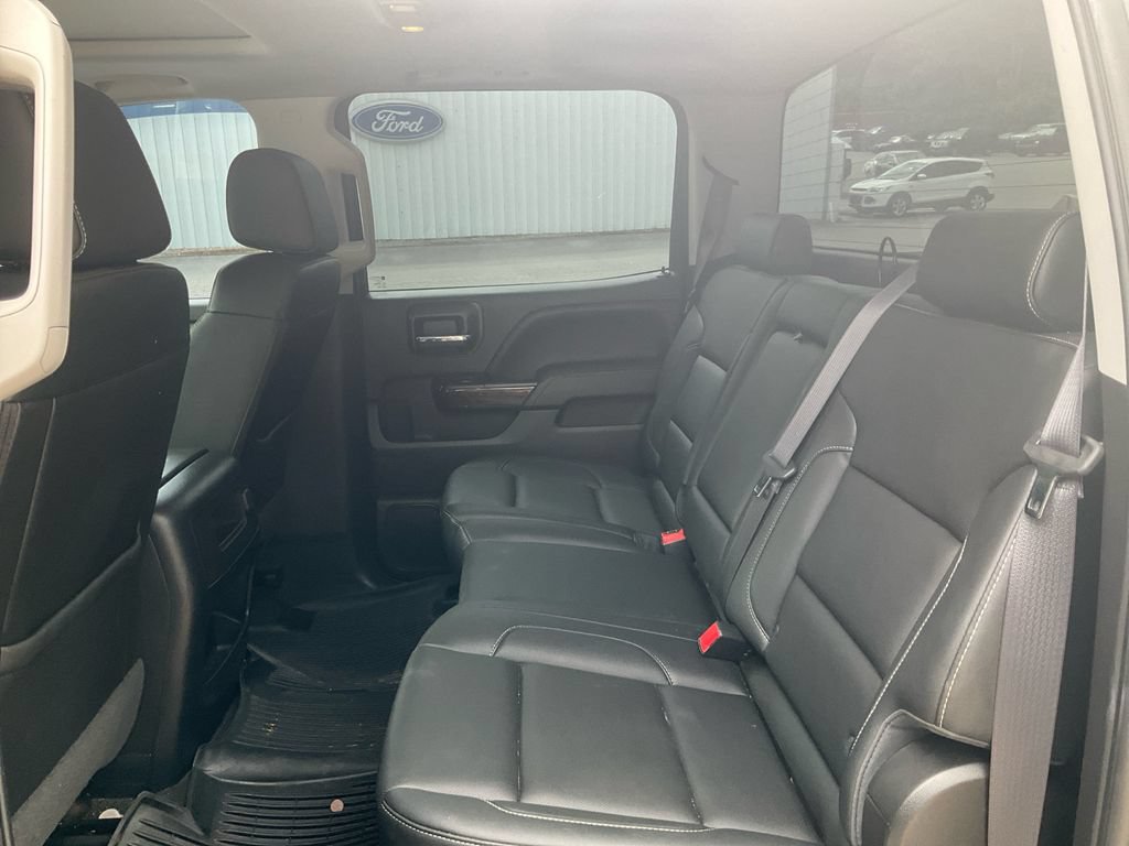 Used 2017 GMC Sierra 1500 SLT w/ Suspension Package, Off-Road AWD/4WD image 14