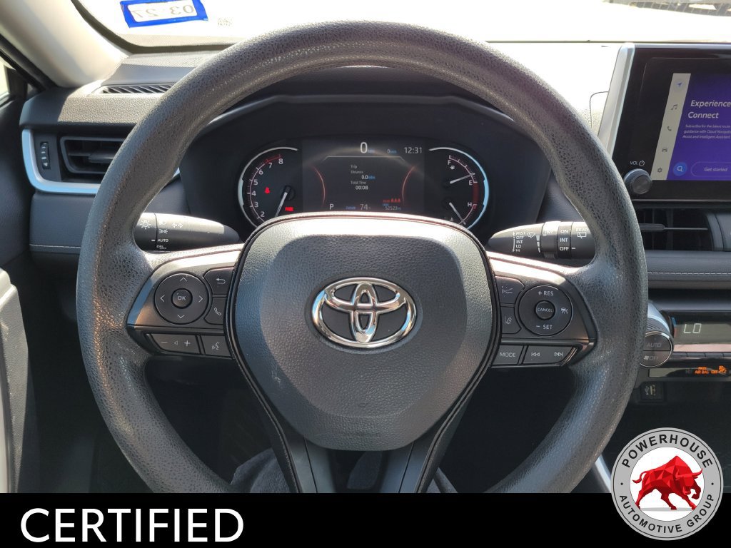 Used 2025 Toyota RAV4 XLE FWD image 32