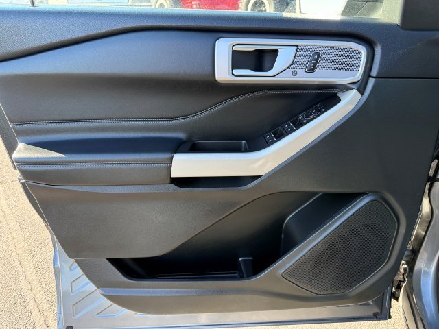 Certified 2024 Ford Explorer Limited AWD/4WD image 11