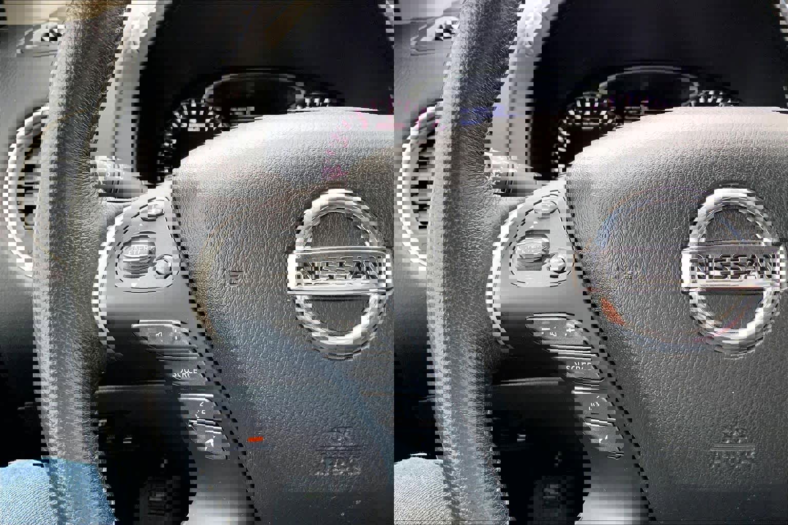 Used 2019 Nissan Pathfinder Platinum image 23