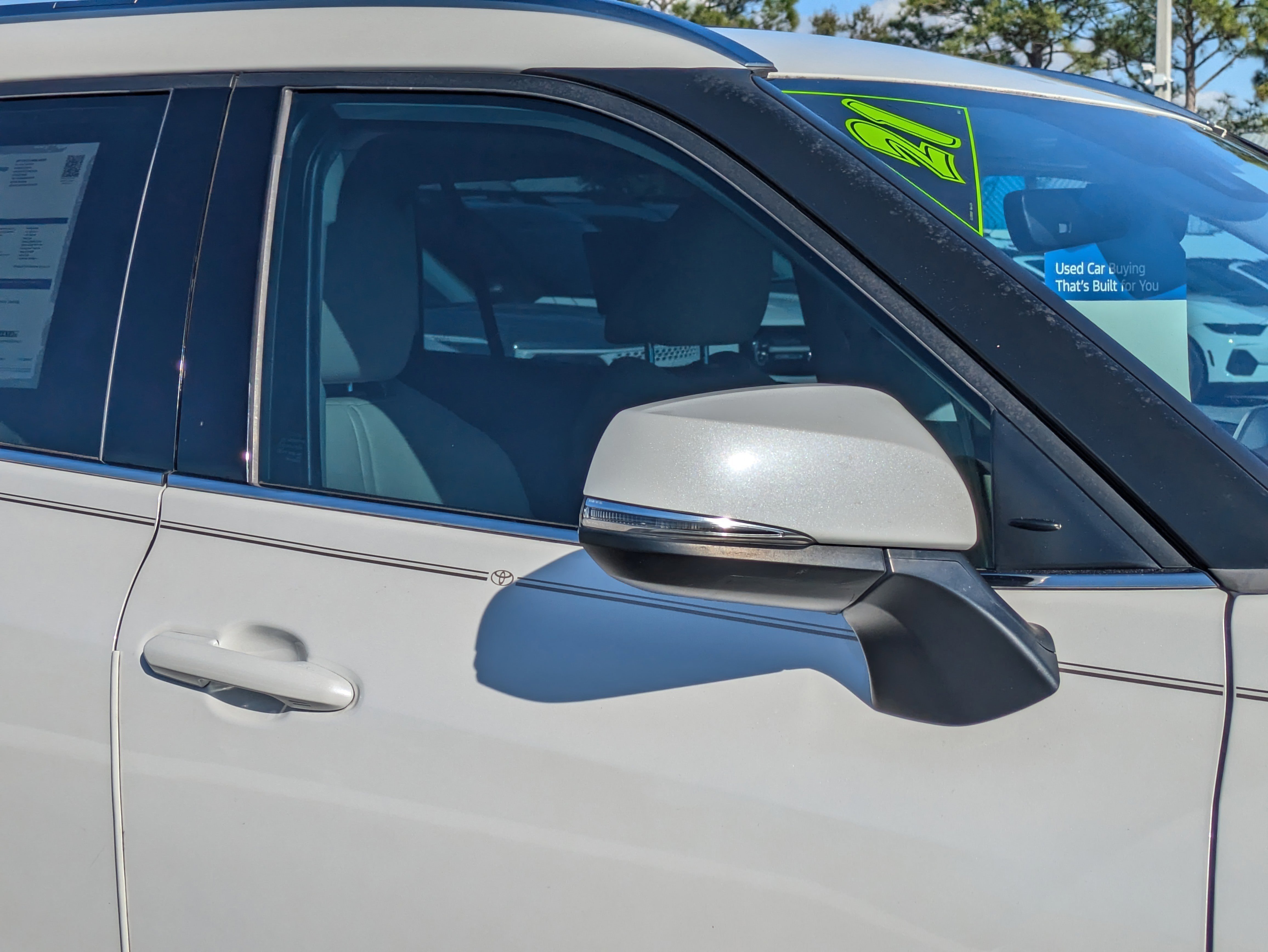 Used 2021 Toyota Highlander XLE image 11