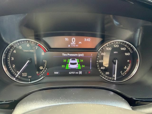 Used 2020 Cadillac XT5 Premium Luxury w/ LPO, Floor Liner Package AWD/4WD image 11