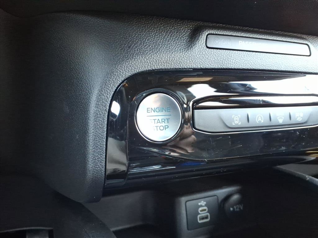 Certified 2024 Ford Escape ST-Line Select w/ Tech Pack #1 image 24