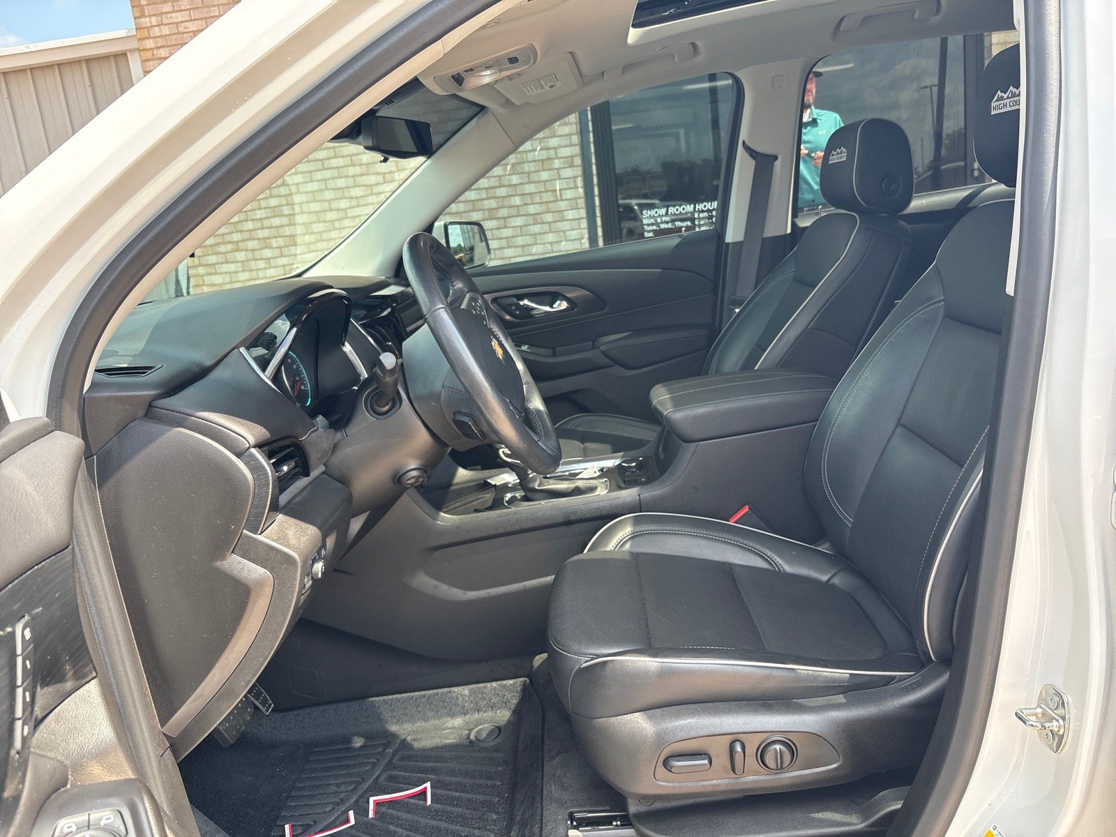 Used 2021 Chevrolet Traverse High Country AWD/4WD image 3
