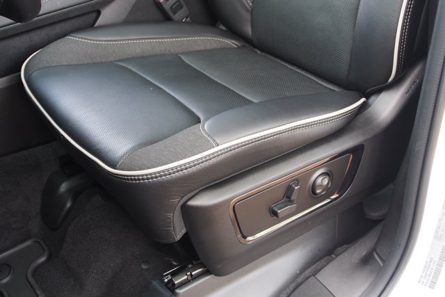 Used 2025 RAM 1500 Limited AWD/4WD image 20