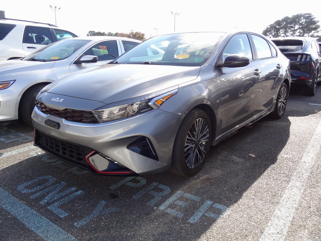 Used 2023 Kia Forte GT-Line image 3