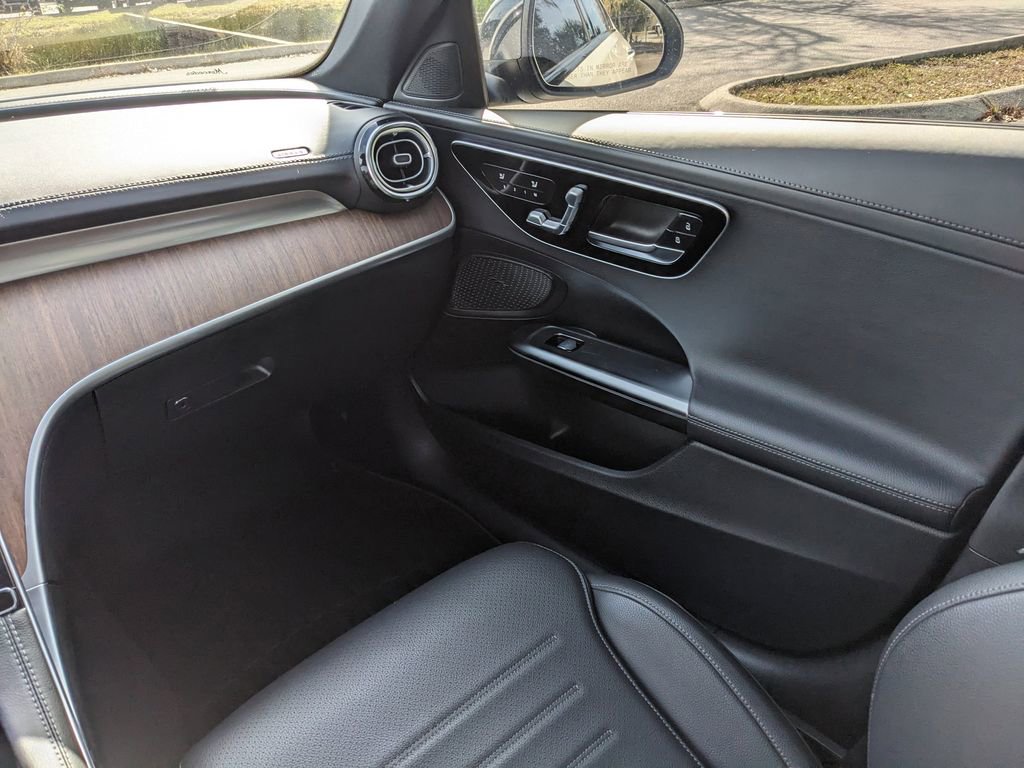 Used 2022 Mercedes-Benz C 300 Sedan image 15