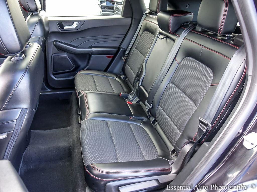 Certified 2023 Ford Escape ST-Line w/ Tech Pack #1 AWD/4WD image 11