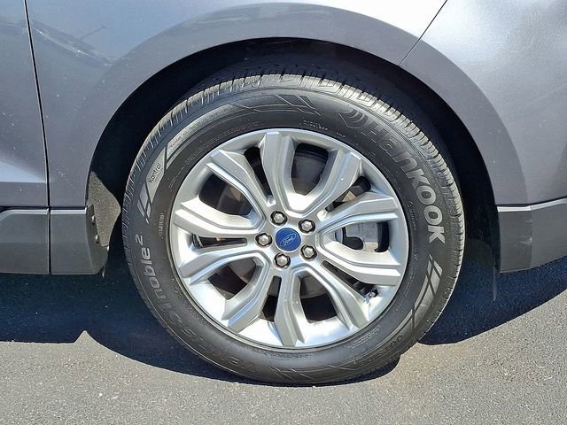 Certified 2022 Ford Edge Titanium AWD/4WD image 8
