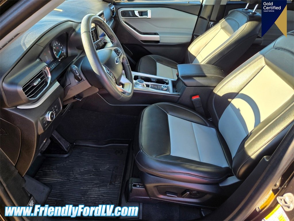 Certified 2022 Ford Explorer XLT w/ Equipment Group 202A image 9