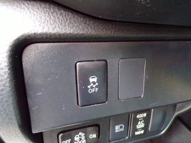 Used 2023 Toyota Tacoma TRD Sport w/ Technology Package AWD/4WD image 16