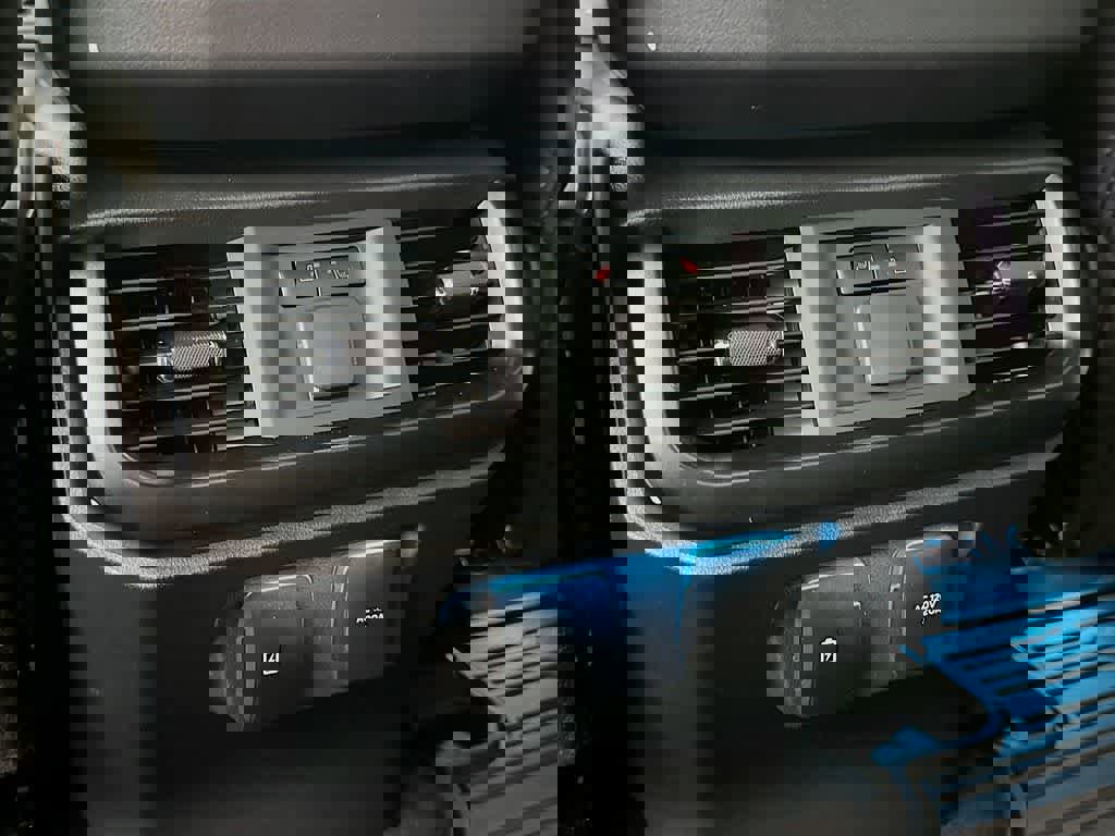 Certified 2025 Ford F150 Raptor image 16