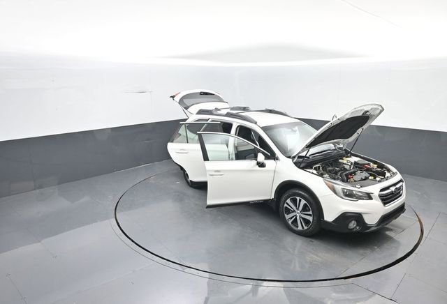 Used 2018 Subaru Outback 2.5i Premium image 33