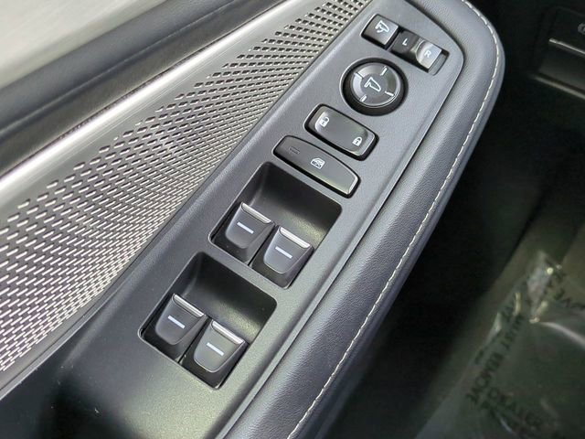 Used 2023 Acura MDX Technology image 25