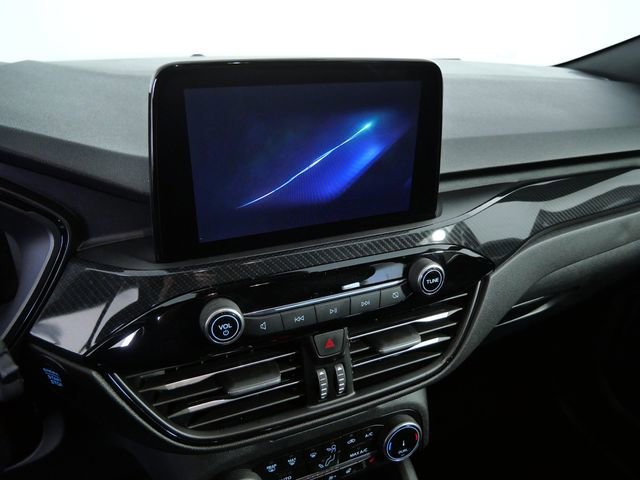 Certified 2024 Ford Escape ST-Line Select AWD/4WD image 17