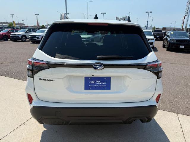 Used 2026 Subaru Forester Premium AWD/4WD image 6