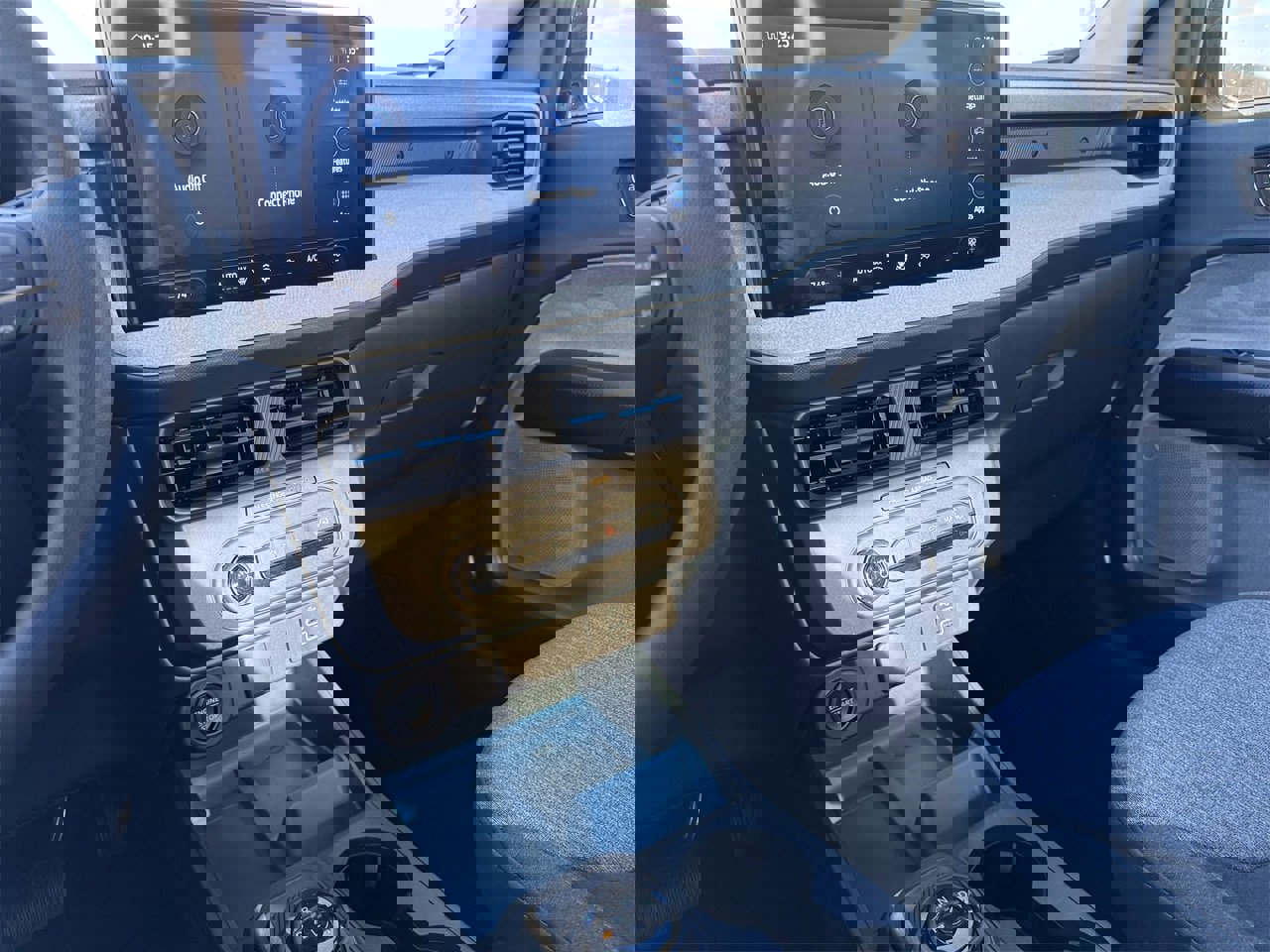 Certified 2025 Ford Maverick XLT image 15