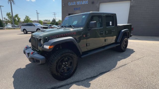 Used 2022 Jeep Gladiator Mojave w/ Cold Weather Group AWD/4WD image 5