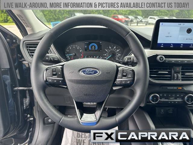Certified 2022 Ford Escape SEL AWD/4WD image 11
