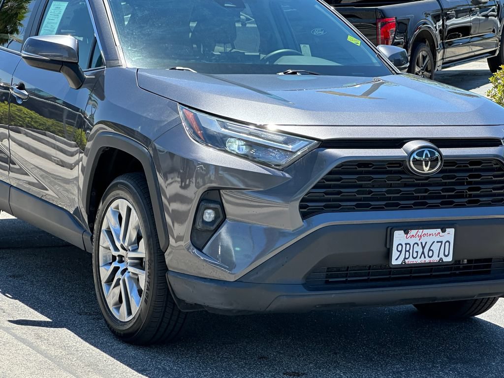 Used 2022 Toyota RAV4 XLE Premium FWD image 11