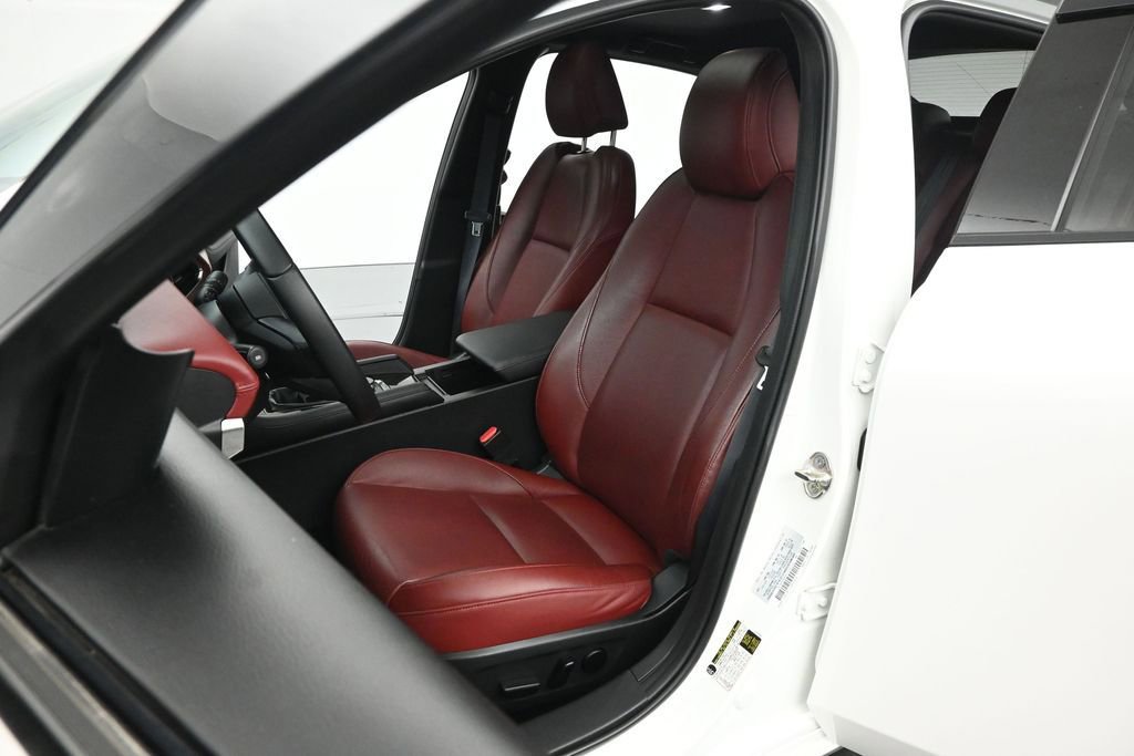 Used 2024 MAZDA MAZDA3 s FWD image 9