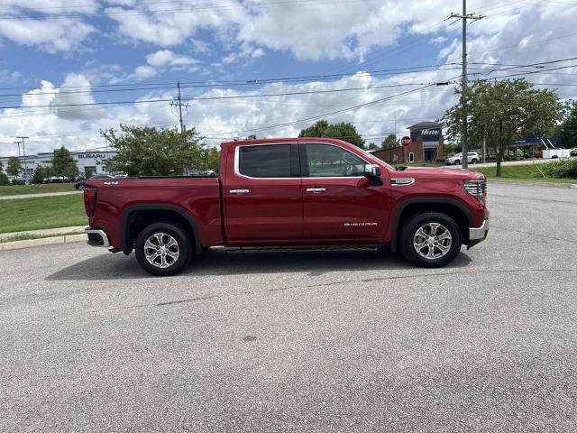 Used 2023 GMC Sierra 1500 SLT AWD/4WD image 4