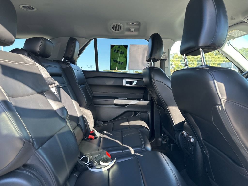 Certified 2022 Ford Explorer XLT w/ Equipment Group 202A image 14