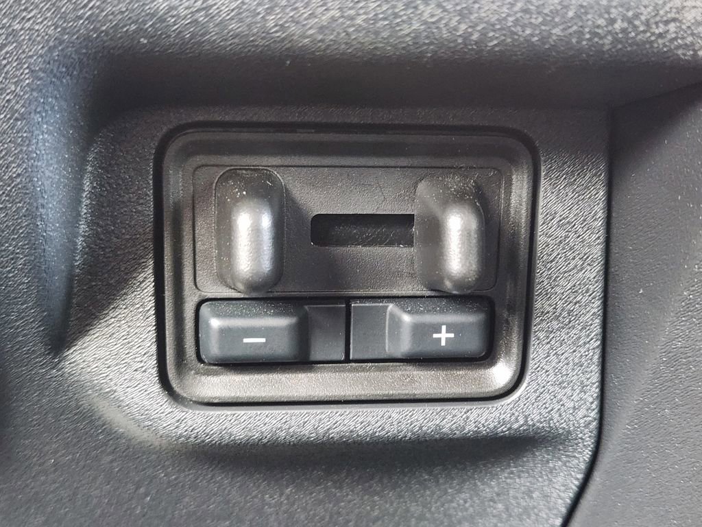 Certified 2025 Ford Expedition Max Active image 32