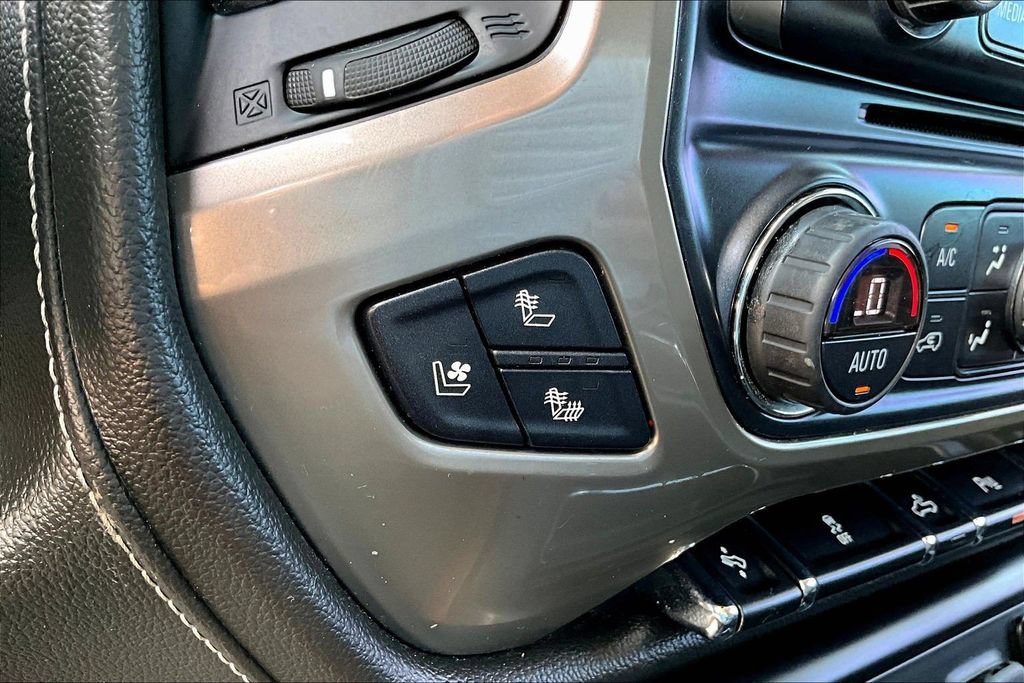 Used 2017 Chevrolet Silverado 1500 High Country RWD image 18