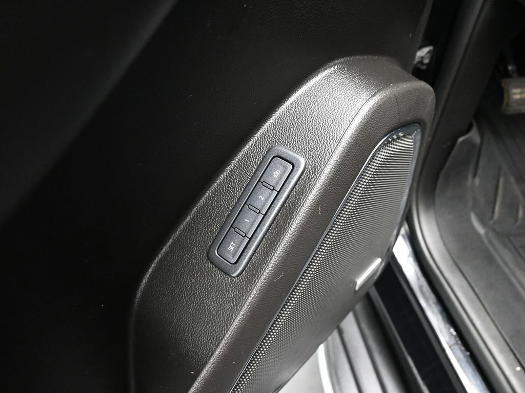 Used 2019 GMC Yukon XL SLT w/ Open Road Package image 36