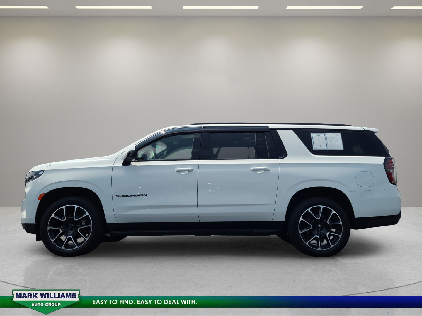 Used 2024 Chevrolet Suburban RST w/ Luxury Package AWD/4WD image 7