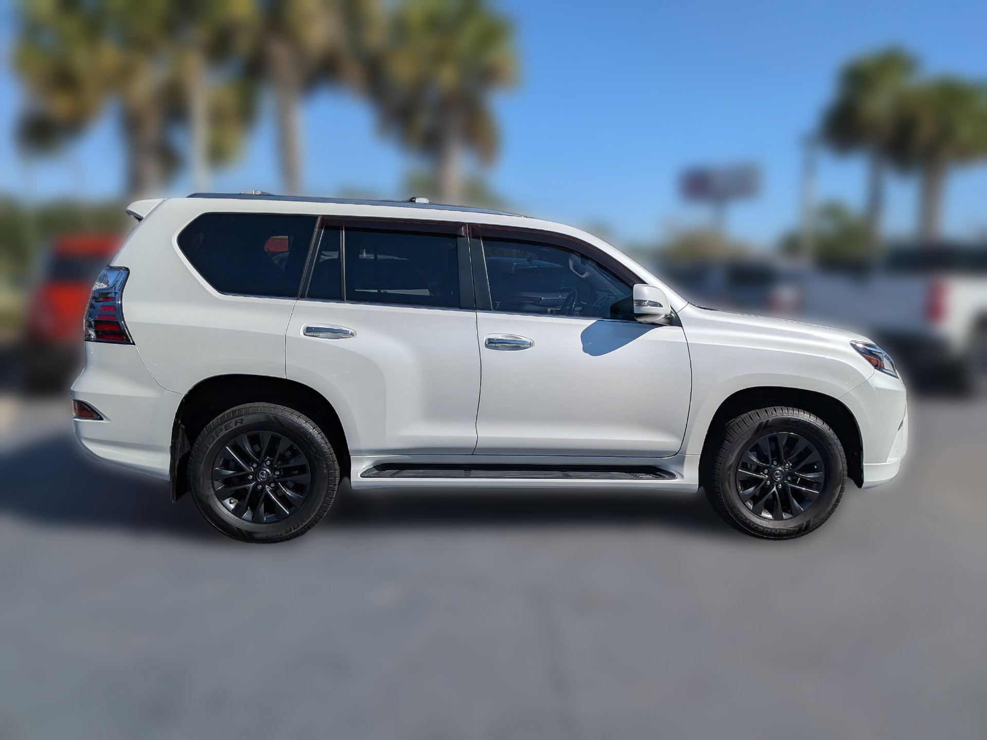 Used 2021 Lexus GX 460 Premium w/ Premium Package AWD/4WD image 3