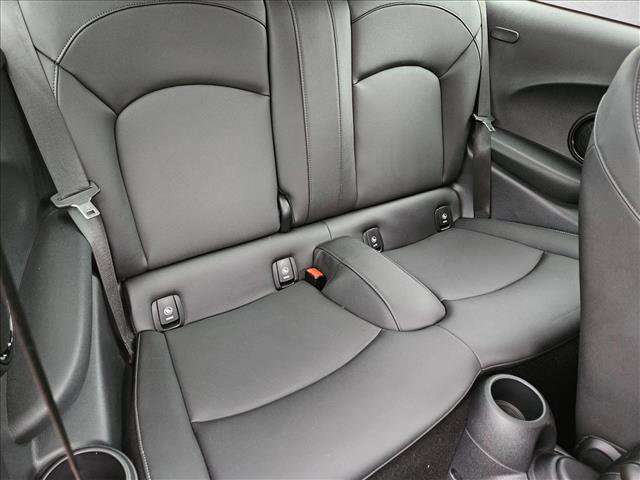 Used 2024 MINI Cooper SE FWD image 19