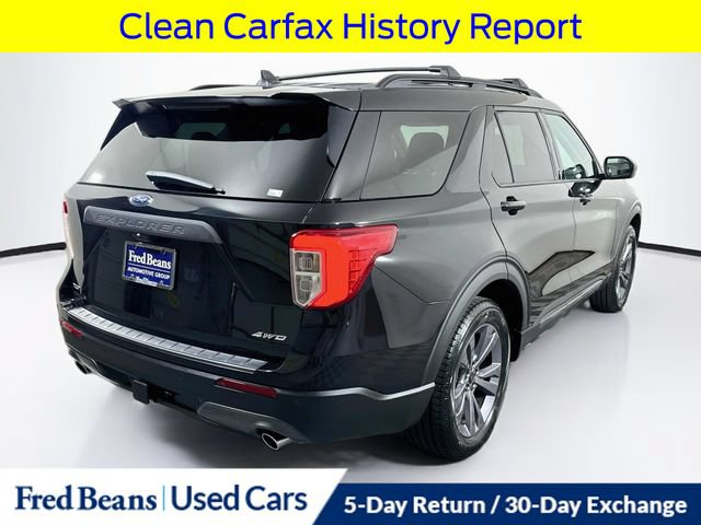 Certified 2023 Ford Explorer XLT w/ Equipment Group 202A AWD/4WD image 9