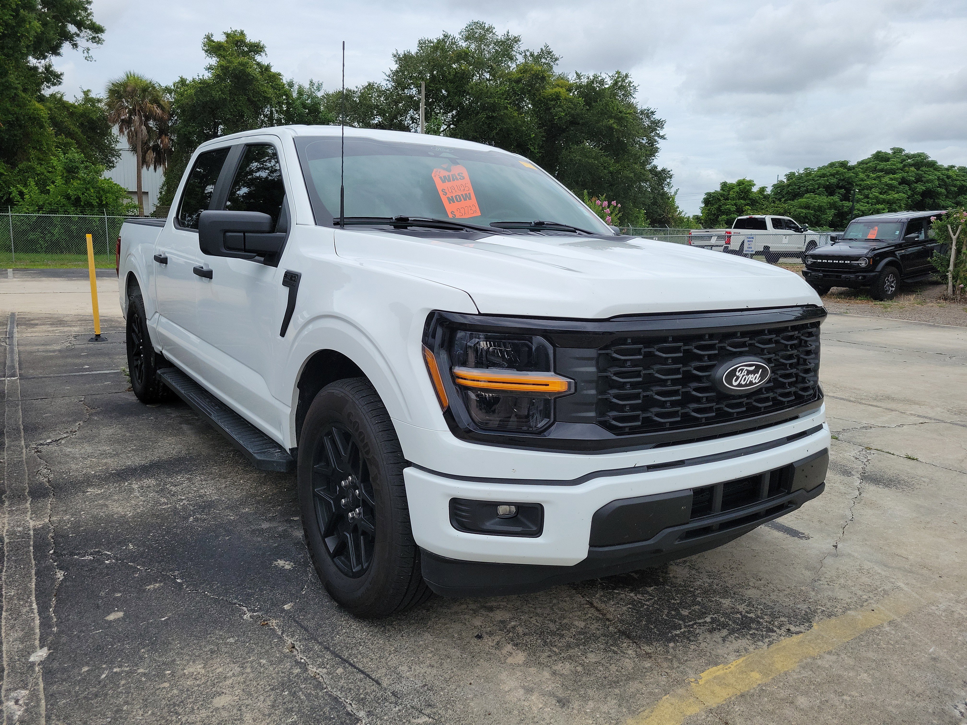 Certified 2025 Ford F150 STX w/ STX Black Appearance Package RWD image 6