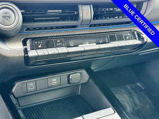 Used 2024 Toyota Prius XLE AWD/4WD image 13