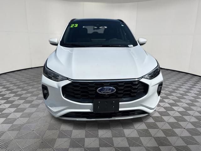 Certified 2023 Ford Escape ST-Line Select w/ Tech Pack #2 AWD/4WD image 9