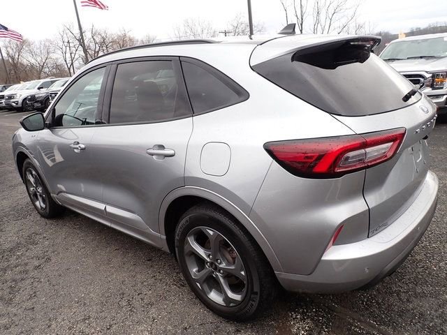 Certified 2024 Ford Escape ST-Line w/ Tech Pack #1 image 4