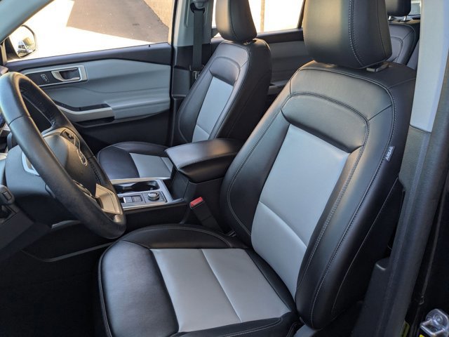 Certified 2023 Ford Explorer XLT w/ Equipment Group 202A AWD/4WD image 17