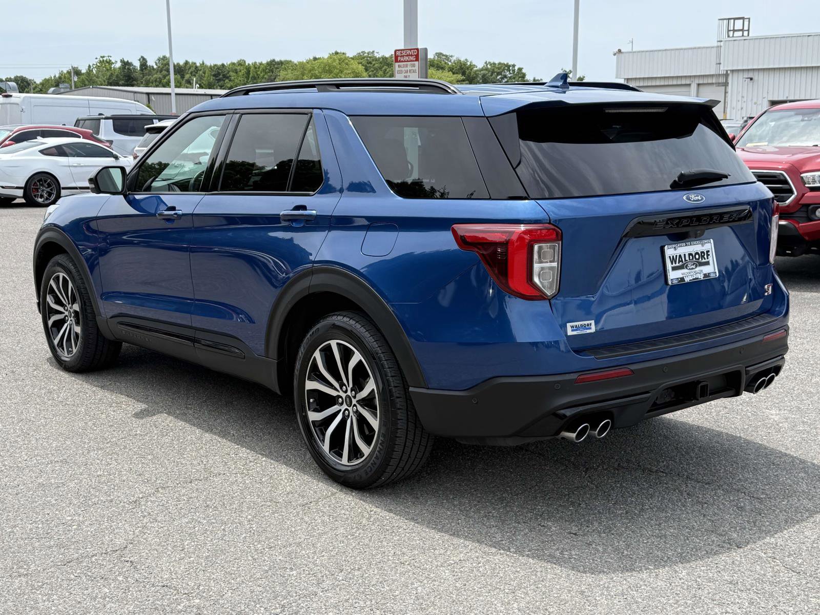 Certified 2020 Ford Explorer ST AWD/4WD image 4