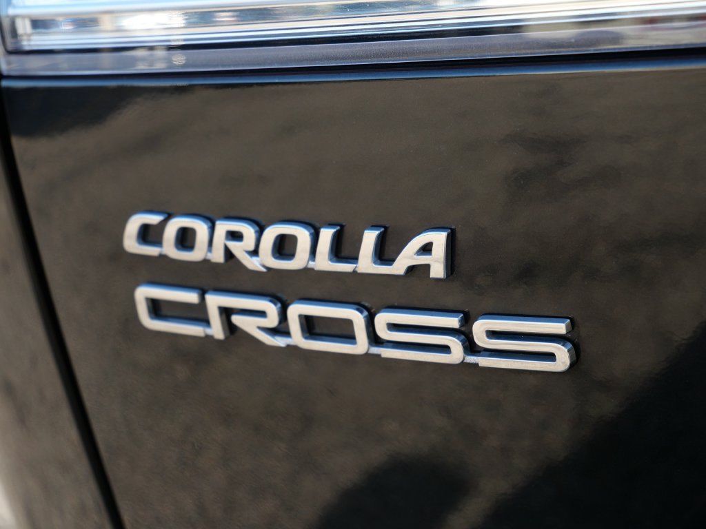 Used 2022 Toyota Corolla Cross L AWD/4WD image 8