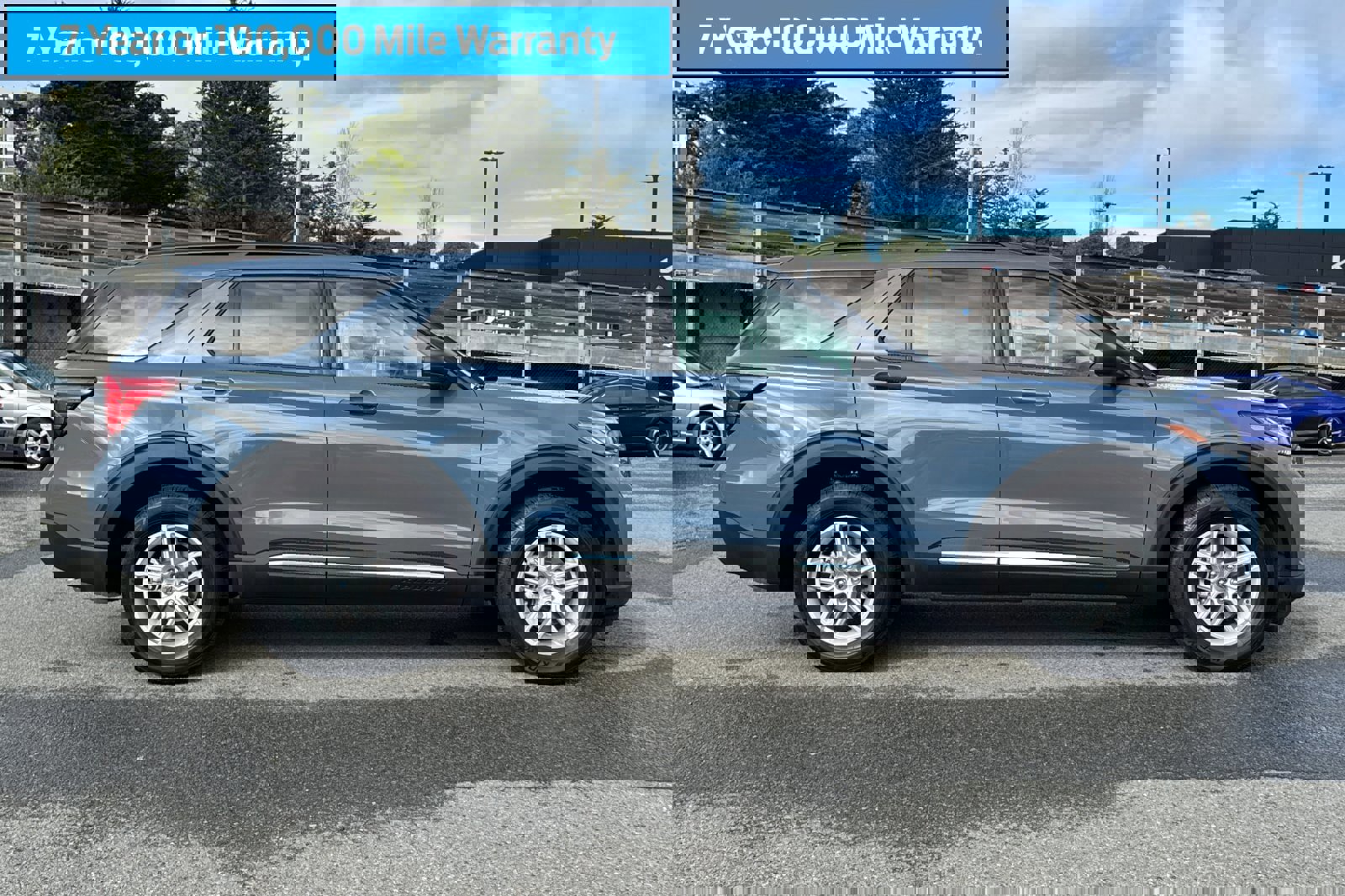 Certified 2025 Ford Explorer Active image 3