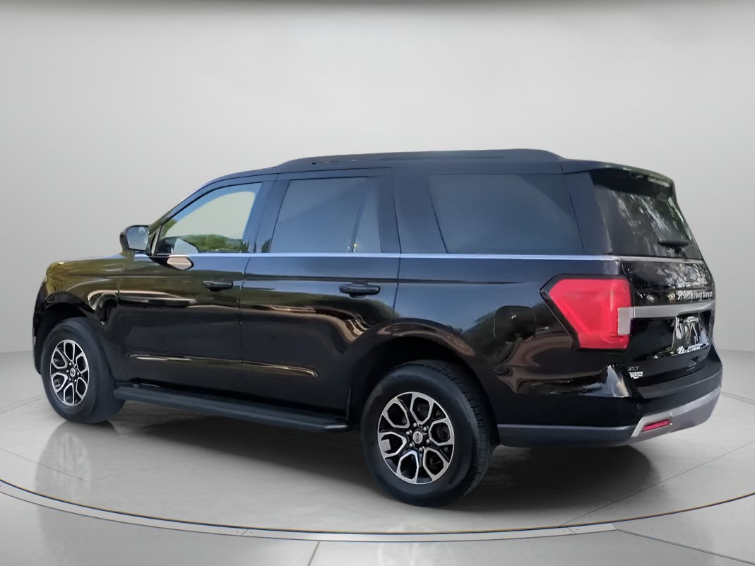 Certified 2024 Ford Expedition XLT RWD image 21