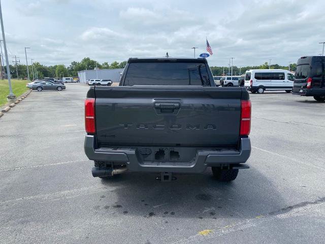 Used 2025 Toyota Tacoma TRD Sport AWD/4WD image 6