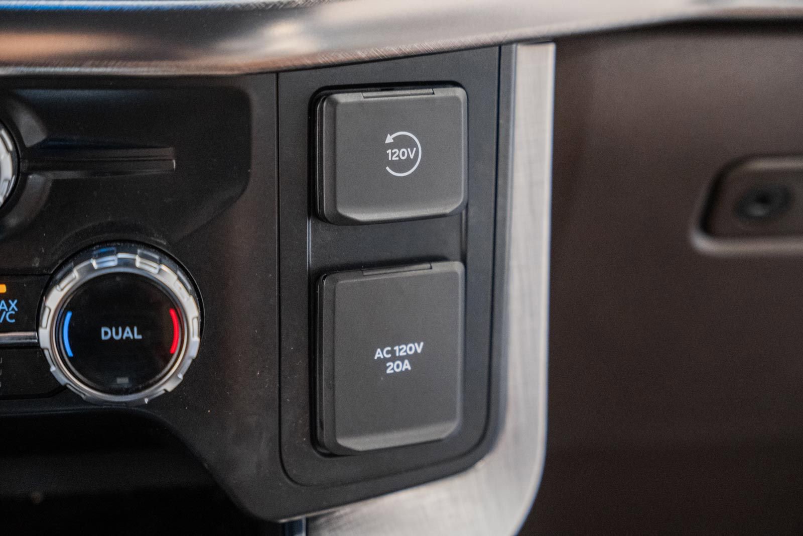 Certified 2022 Ford F150 King Ranch w/ Equipment Group 601A High image 31