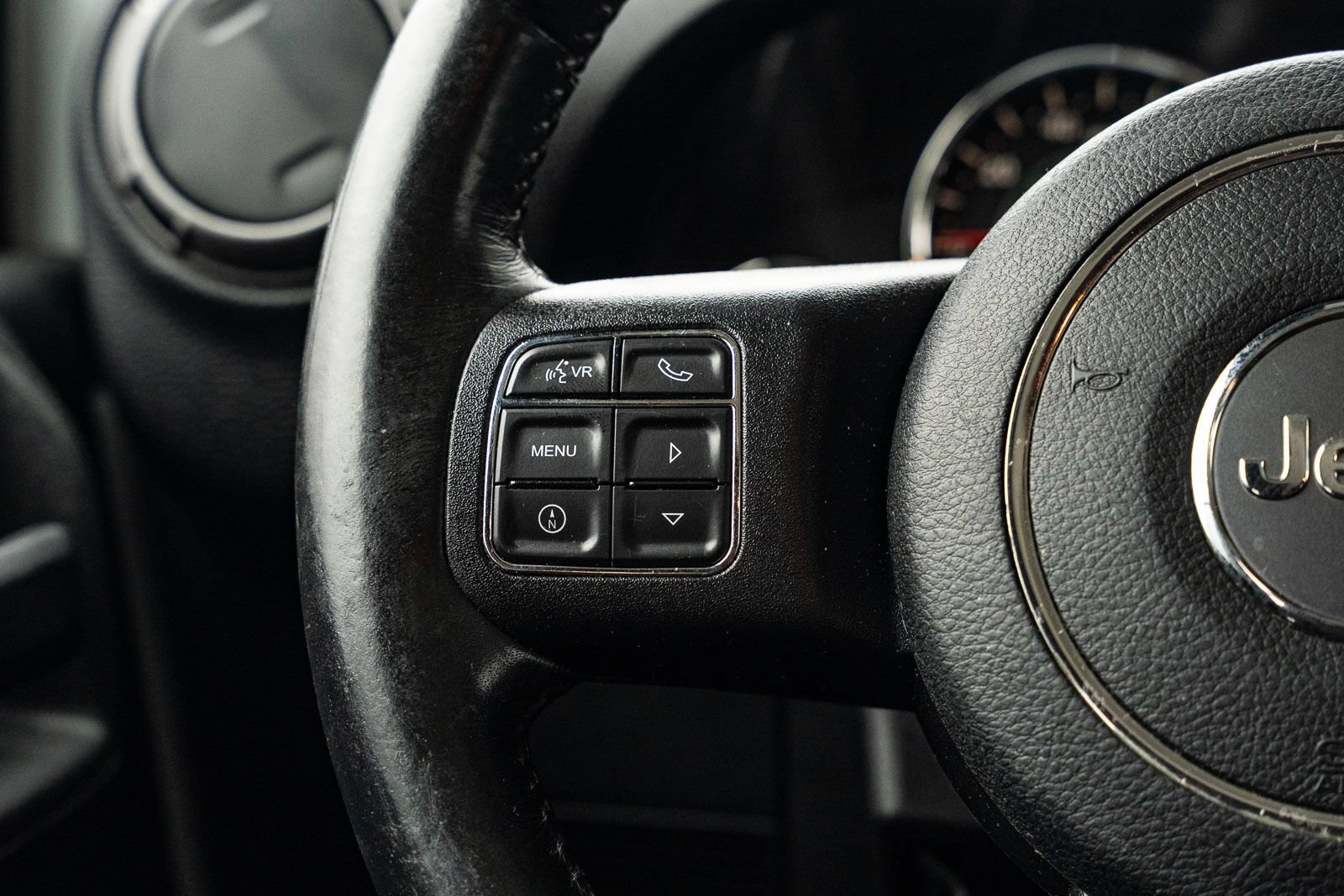 Used 2018 Jeep Wrangler Unlimited Sport S AWD/4WD image 24