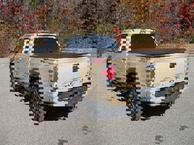 Used 2020 Toyota Tacoma TRD Off-Road image 6