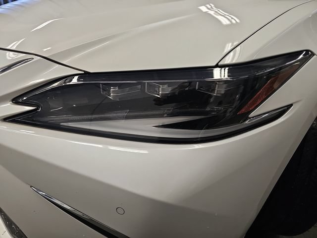 Used 2024 Lexus ES 350 Ultra Luxury w/ Accessory Package (Z2) FWD image 30