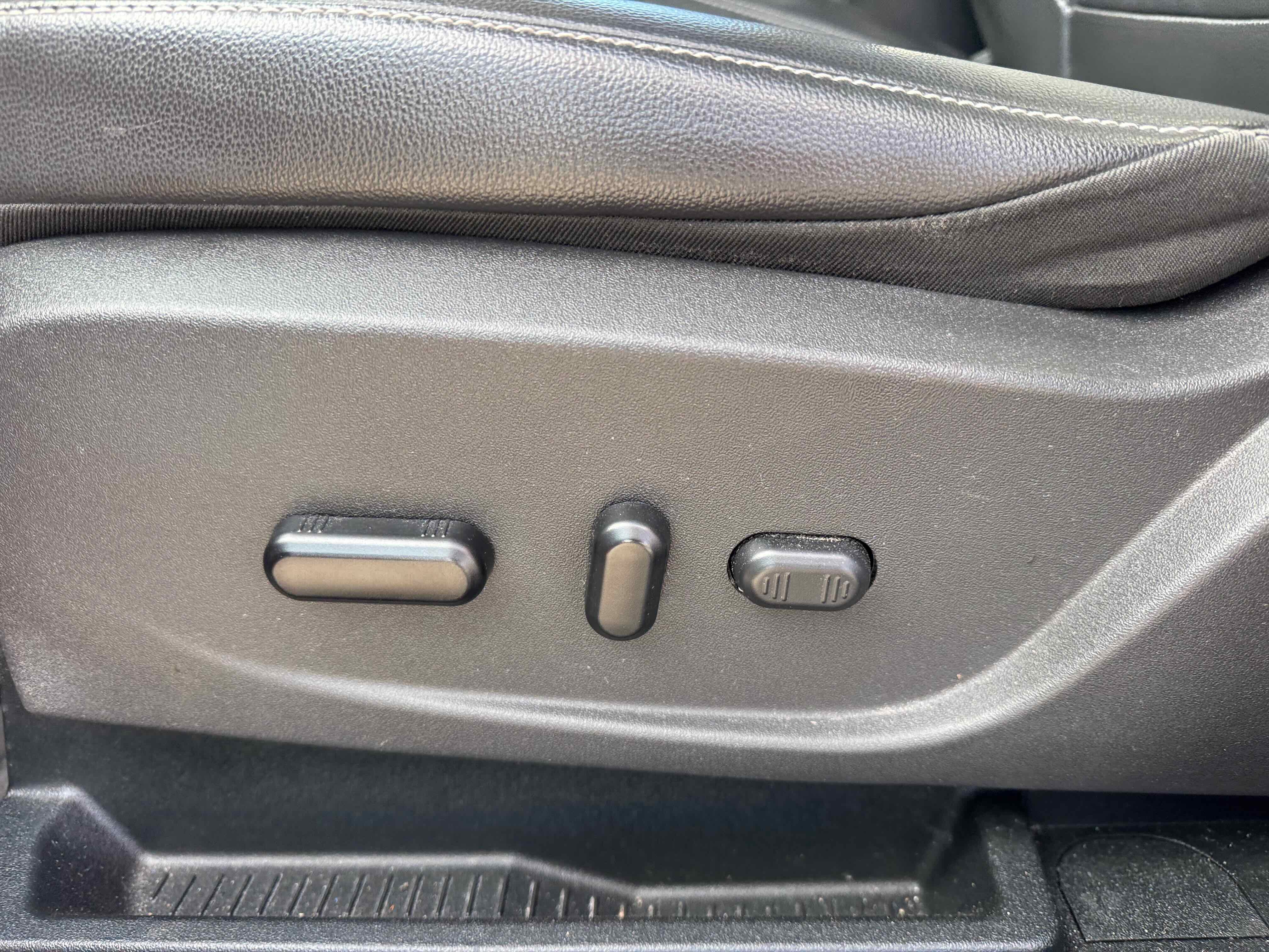 Certified 2019 Ford Escape Titanium image 16